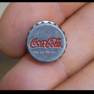 Cool Extremely Rare & Hard To Find Coca Cola Pin/Tie Tac Pin/Lapel Pin.